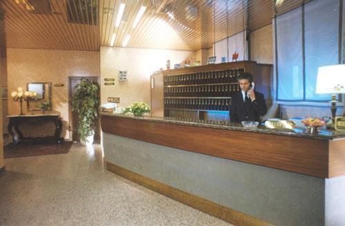 グランド ホテル イタリアーノ ベネヴェント エクステリア 写真